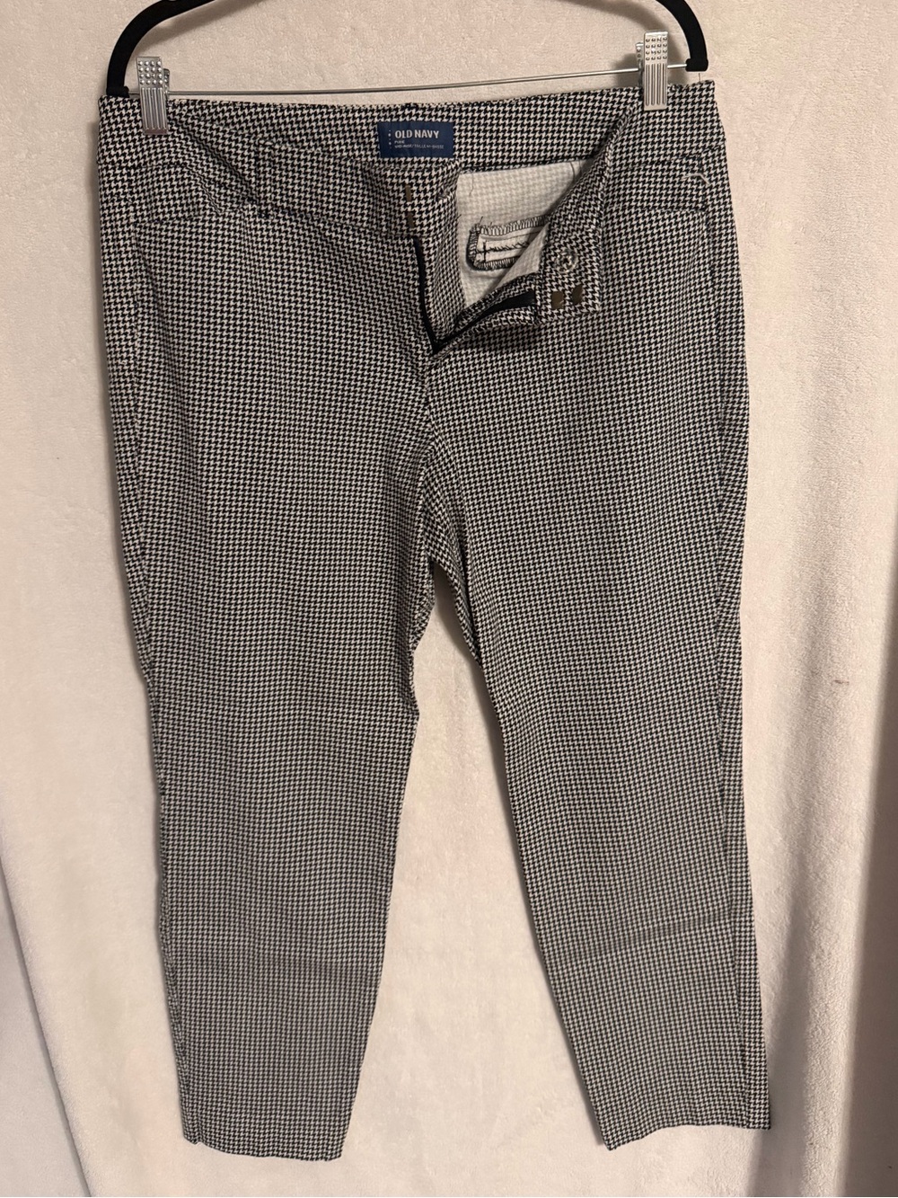Old Navy Pixie Mid-Rise Houndstooth Ankle Pants Women’s Size 14